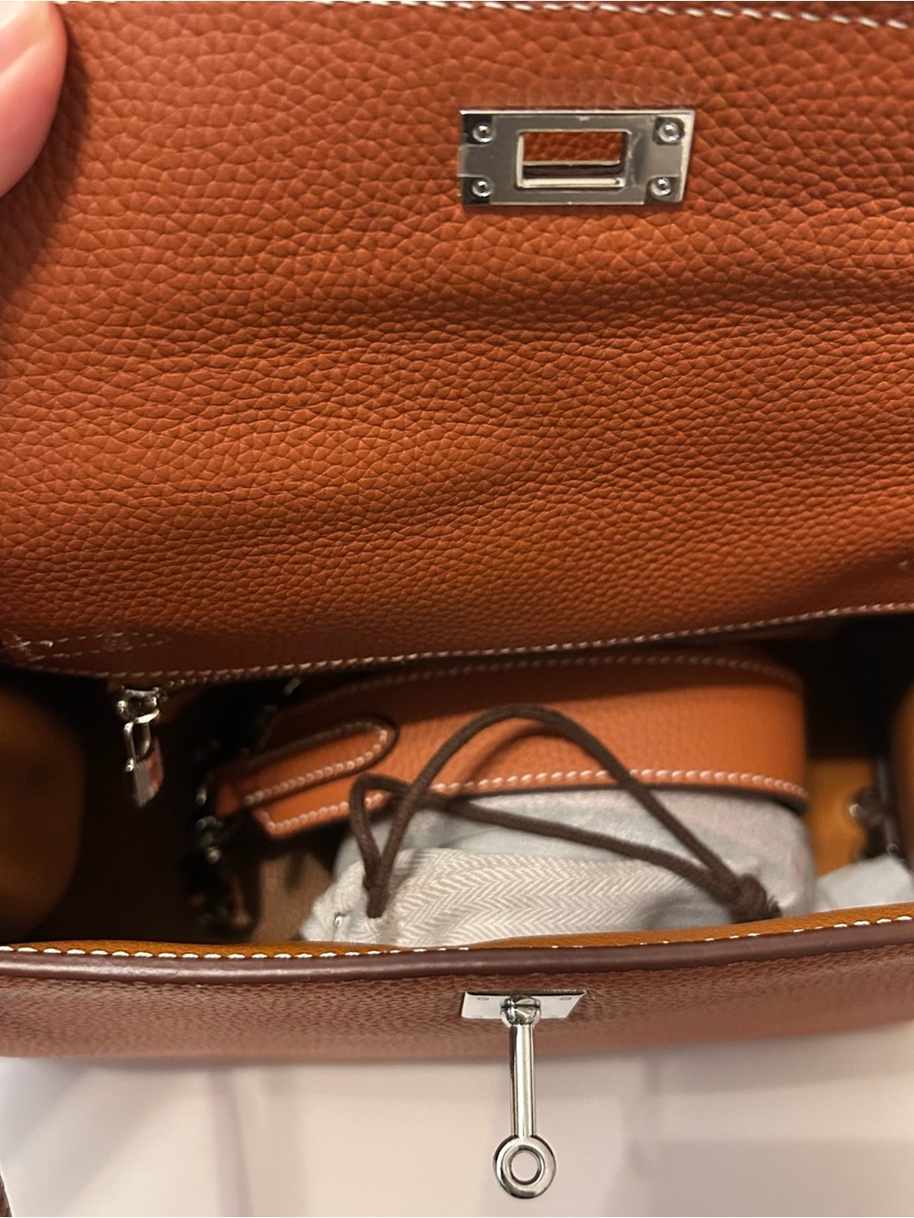 25cm Caramel Brown Top-Handle Leather Satchel - Picture 9 of 11